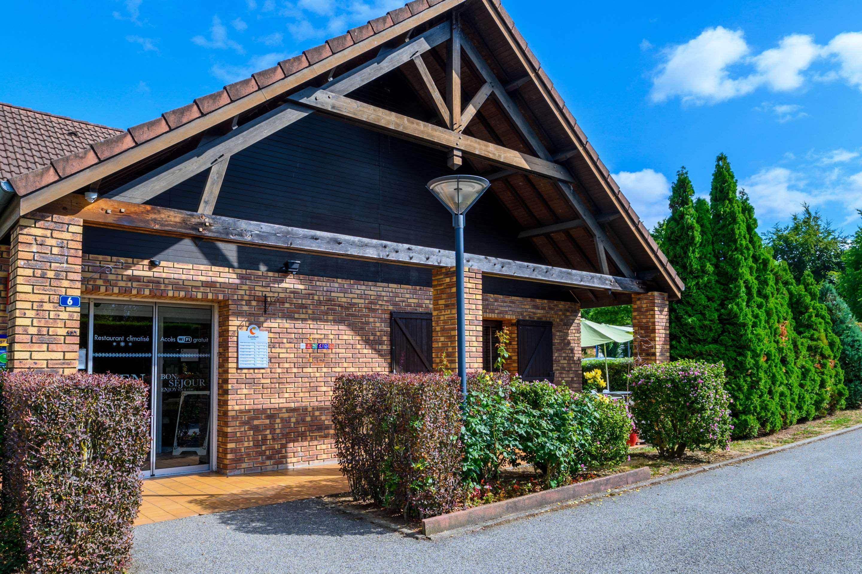 Comfort Hotel Évreux Buitenkant foto